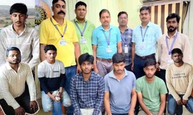 शेयर ट्रेंडिंग और गूगल रिव्यू के नाम पर करोड़ो की ठगी, बनाया लग्जरी बंगला, महंगी गाड़ियां, 600 सिम, 500 से ज्यादा बैंक खाते, सात आरोपी गिरफ्तार