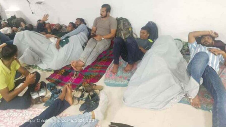 गृहमंत्री के आवास पर रात गुजारने को मजबूर एसआई अभ्यर्थी, तिथि निश्चित कर परिणाम घोषित करने की कर रहे मांग