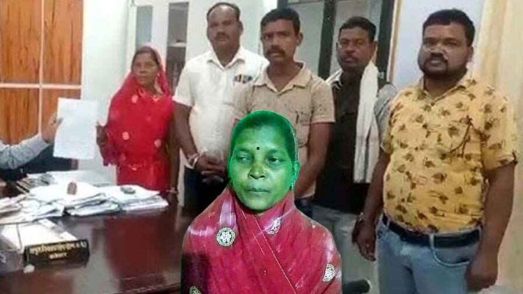 दो दिन के अंदर सचिव के ट्रांसफर की मांग, सरपंच चमेली बाई ने जनपद पंचायत मालखरौदा के सामने अनशन की दी चेतावनी