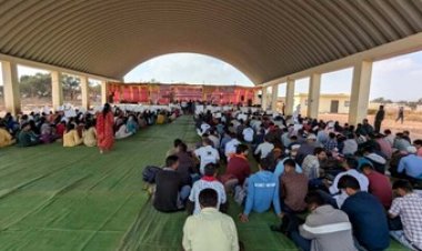 न्याय की अंतिम पुकार, नौकरी के परेशानी से जूझ रहे बीएड योग्यताधारी सहायक शिक्षक आज तुता स्थित तालाब में लेंगे जल समाधि