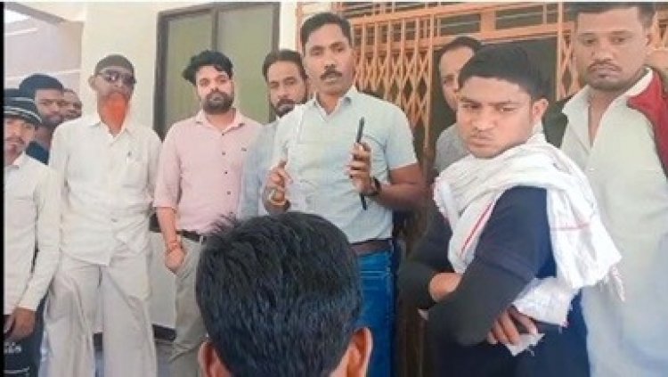 राजिम कुंभ कल्प में दुकान लगाने की बात को लेकर व्यापारियों ने किया प्रदर्शन, 2000 से ज्यादा दुकानदारों ने दूकान लगाने से किया मना