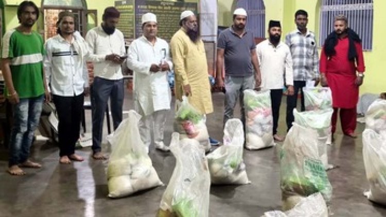 रमजान शरीफ के तीसरे दिन RHS हुसैनी सेना ने सैयदना बीबी फातिमा ज़हरा सलामुल्लाह अलैहा की याद में एक महीने का राशन पैकेट किया वितरित