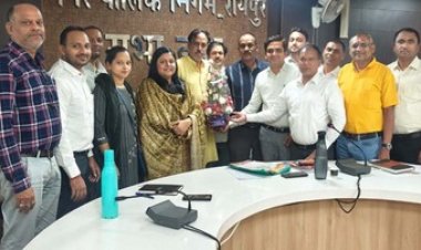 राजस्व विभाग अध्यक्ष अवतार भारती बागल ने प्रथम परिचयात्मक की मीटिंग, बड़े बकायादारों पर कार्यवाही करने, अधिकाधिक राजस्व वसूलने का दिया निर्देश