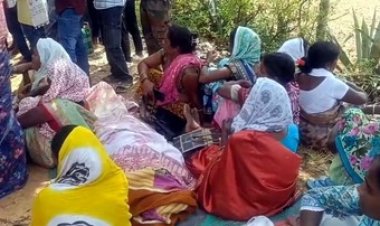 पुलिस के पूछताछ के बाद 20 वर्षीय युवक ने फांसी लगाकर की खुदकुशी, मृतक की मां ने प्रधान आरक्षक पर लगाया पैसे मांगने का आरोप