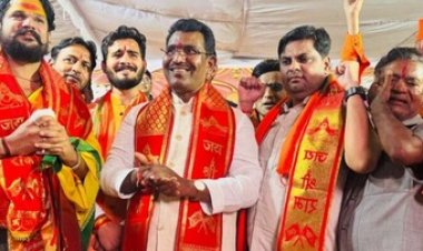 रामनवमी पर निकाली गई भव्य शोभा यात्रा, उमड़ा भक्तों का सैलाब, नृत्य और शौर्य प्रदर्शन ने मोहा मन, श्रद्धालु हुए शामिल