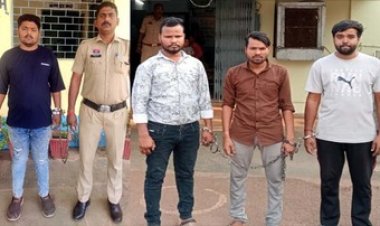 Gajanand App से सट्टा चलाने वाले 3 आरोपी गिरफ्तार, 228 बैंक अकाउंट फ्रीज, गोबरा नवापारा से सटोरिया तोषण कुमार साहू पकड़ाया