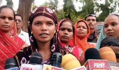 रेंजर की कथित प्रताड़ना से महिला वन श्रमिक परेशान, वेतन रोकने सहित लगाया गंभीर आरोप, सुशासन शिविर में लगाई इंसाफ की गुहार