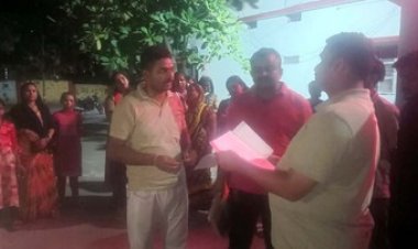 कबीरधाम के गांव में देह व्यापार के कारण नहीं हो रही युवाओं की शादी, परेशान ग्रामीण आधी रात पहुंचे एसपी कार्यालय