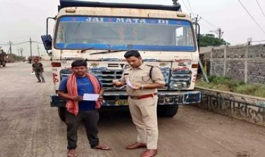 कोयला एवं राखड़ परिवहन करने वाले 76 वाहनों पर बड़ी कार्रवाई, रेत के अवैध के उत्खनन मामले में चैन माउण्टेन मशीन एवं दो हाईवा जब्त