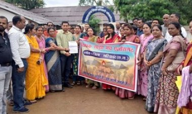 शिक्षक साझा मंच ने 4 सूत्रीय मांगों को लेकर निकाली रैली, गांधी मैदान में सैकड़ों शिक्षकों ने जमकर की नारेबाजी, अधिकारियों को सौंपा ज्ञापन