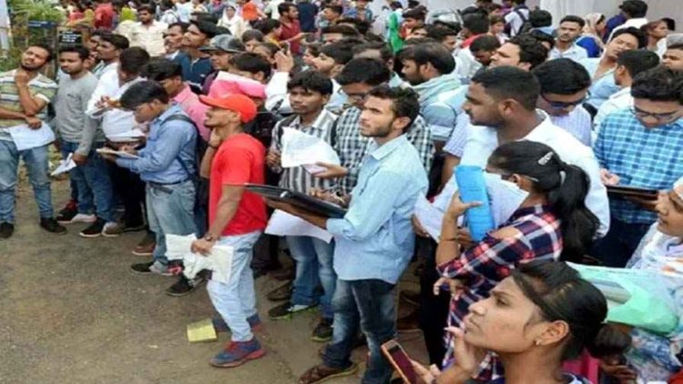 छत्तीसगढ़ में अतिथि व्याख्याता भर्ती के नए नियम से मचा बवाल, स्थानीय युवाओं में बढ़ी नाराजगी, सरकार के खिलाफ बड़े आंदोलन की तैयारी