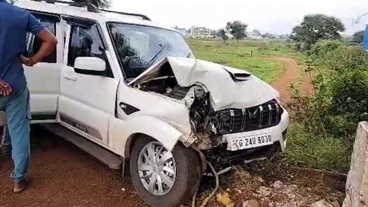 छट्ठी कार्यक्रम से लौटते वक्त पलटी तेज रफ्तार स्कॉर्पियो, 6 महिलाएं घायल, बाल-बाल बची 11 लोगों की जान, अस्पताल में भर्ती, इलाज जारी