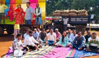 धान लेकर पहुंचे किसान हुए परेशान, कांग्रेस के प्रदर्शन के बाद खरीदी हुई शुरु, व्यवस्था के दावों की खुली पोल, किसानों ने कहा अव्यवस्था हावी