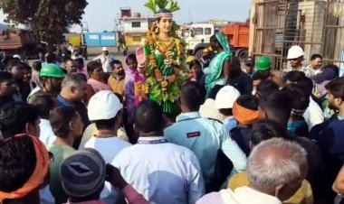 छत्तीसगढ़ महतारी की मूर्ति हटाने पर बवाल, किसानों का फूटा गुस्सा, लगाने नेशनल हाइवे पहुंचे किसान मोर्चा सदस्य, 6 लोग गिरफ्तार