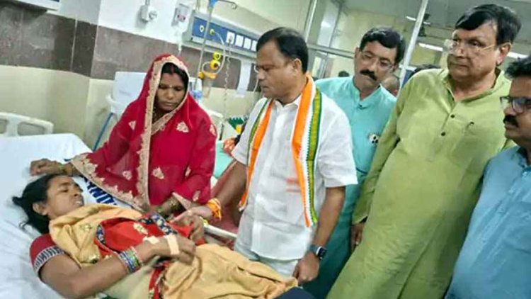 मौत की पटरियों पर दौड़ी लापरवाही!, जिम्मेदार ठहराया गया ट्रेन चालक दल, घायलों से मिले दीपक बैज, बोले- जिम्मेदारों पर हो कड़ी कार्रवाई