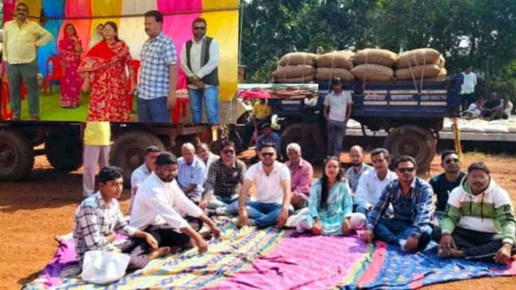 धान लेकर पहुंचे किसान हुए परेशान, कांग्रेस के प्रदर्शन के बाद खरीदी हुई शुरु, व्यवस्था के दावों की खुली पोल, किसानों ने कहा अव्यवस्था हावी