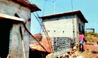 PM जनमन योजना में बड़ा खेला, बिना कॉलम के खड़े कर दिए आदिवासियों के मकान, ठेकेदार बोला- सब ऐसे ही बना रहे, ओके रिपोर्ट और भुगतान