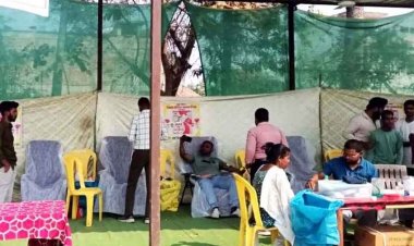 बिना अनुमति के गांव में संचालित किए जा रह ब्लड डोनेशन कैंप पर स्वास्थ्य विभाग ने दबिश देकर की सख्त कार्रवाई, 7 यूनिट रक्त किया जब्त