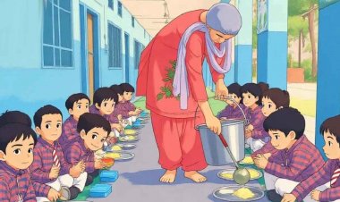 हड़ताल पर रसोईया, मध्यान्ह भोजन का संचालन प्रभावित, कलेक्टरों को निर्देश जारी, रायपुर में आंदोलनरत 600 रसोइयों के खिलाफ FIR दर्ज