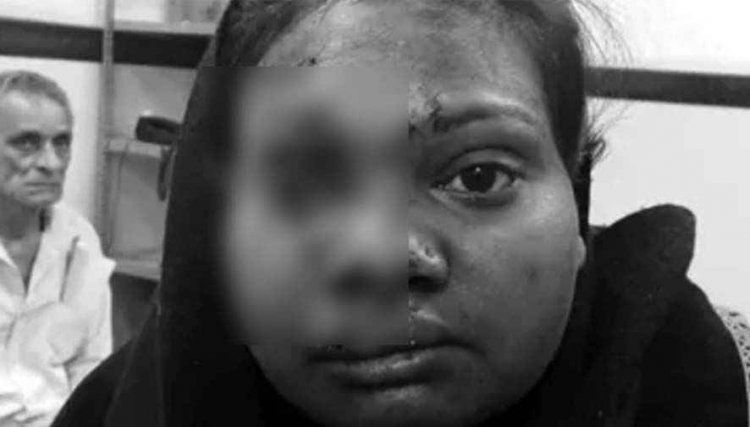 बॉयफ्रेंड ने मामूली विवाद पर बार में शराब की बोतल से हमला कर गर्लफ्रेंड को उतारा मौत के घाट, फिर गले लगाकर रोया, लाइव वीडियो आया सामने