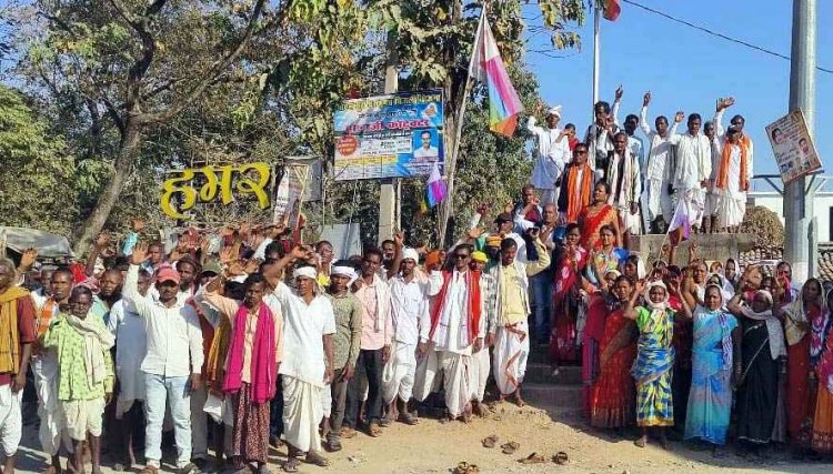 गरियाबंद जिला में 10 गांवों के मंदाग मूडा ग्रुप सभा राजगोंड़ समाज का ऐतिहासिक फैसला, नशे के खिलाफ सड़कों पर उतरे हजारों लोग