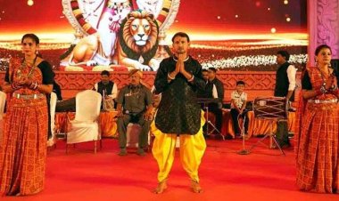 राजिम कुम्भ कल्प 2026 में आरु साहू की प्रस्तुति ने बांधा समां, आज विराट संत समागम का शुभारंभ, विधानसभा अध्यक्ष डॉ. रमन सिंह होंगे मुख्य अतिथि