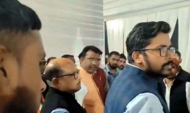 राजिम कुंभ अव्यवस्थाओं में घिरा!, खाली कुर्सियों और भूखे कलाकारों ने खोली प्रशासन की पोल, भव्य आयोजन के दावों के बीच कमजोर तैयारी उजागर