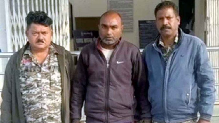 छठ पर्व के दौरान नाबालिग छात्रा से दुष्कर्म, पीड़िता के गर्भवती होने की आशंका, मेडिकल रिपोर्ट का इंतजार, पूर्व-उपसरपंच अवधेश गिरफ्तार