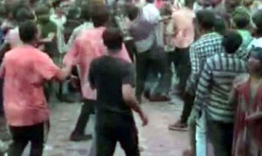 गुरु घासीदास सेंट्रल यूनिवर्सिटी में होली मिलन समारोह पर जमकर बवाल, छात्रों ने एक-दूसरे को दौड़ा-दौड़ा कर पीटा, मारपीट का वीडियो वायरल