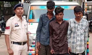 कपड़ा चोरी के 3 आरोपी गिरफ्तार, धमतरी के मोती वस्त्रालय का लाखों का माल मध्य प्रदेश से बरामद, पुलिस की मुस्तैदी से अंतर्राज्यीय चोर गिरोह का पर्दाफाश