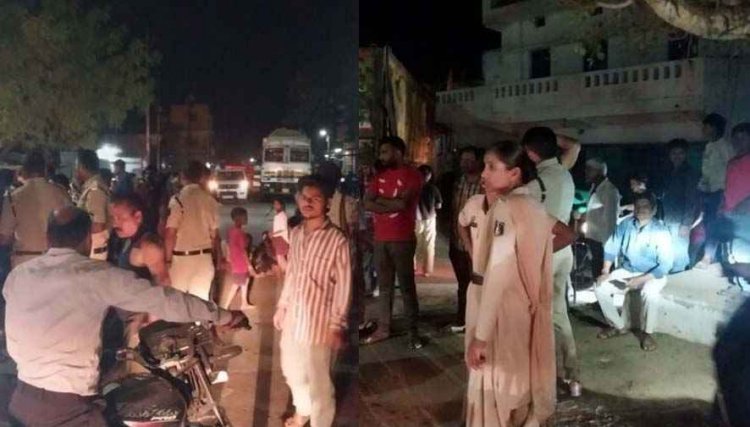 मकान में जा घुसा तेज रफ्तार अनियंत्रित ट्रेलर, नाबालिग की हालत नाजुक, इलाज जारी, गुस्साए लोगों ने  मुआवजा और स्पीड ब्रेकर की मांग पर किया चक्का जाम