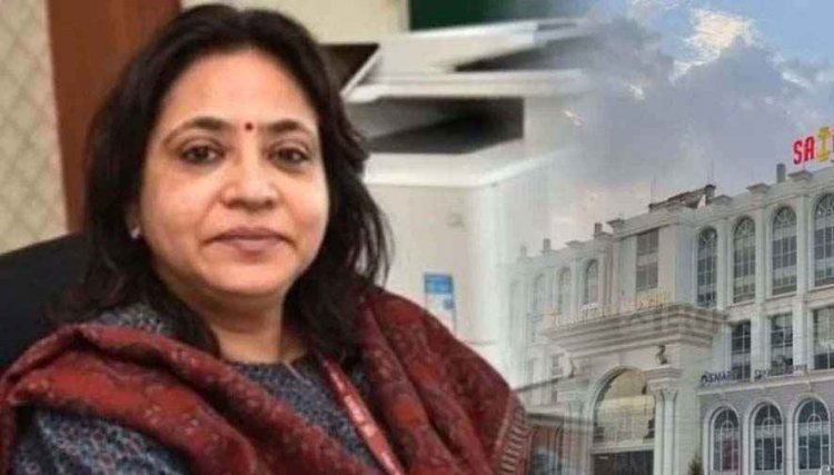 रायपुर के करेंसी टावर में लापरवाही, लिफ्ट में फंसी IAS अधिकारी ऋचा शर्मा, वेंटिलेशन और लाइट की कमी से बिगड़ी हालत, सुरक्षा मानकों पर उठे सवाल