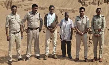गोबरा नवापारा में अवैध रेत उत्खनन और भंडारण पर खनिज विभाग की ताबड़तोड़ कार्रवाई, 2 पोकलेन जब्त, कई भंडारणकर्ताओं को नोटिस जारी