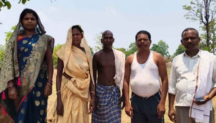 भूमि संरक्षण विभाग के भ्रष्टाचार का दंश झेल रहे कमार परिवार, तालाब खुदाई के बाद नही मिला पैसा, उधारी वाले कर रहे परेशान, कलेक्टर से लगाई इंसाफ की गुहार