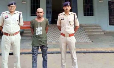 गौवंश तस्करी के खिलाफ बेमेतरा पुलिस की बड़ी कार्रवाई, मोबाइल और पिकअप समेत 9.50 लाख की संपत्ति जब्त, रायपुर का एक आरोपी गिरफ्तार