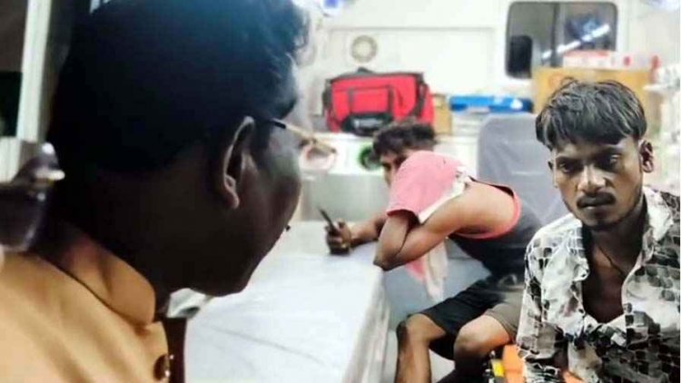 नवापारा में भीषण सड़क हादसा: दो हाइवा की आमने-सामने टक्कर, वाहनों में फंसे ड्राइवर, केबिन में फंसे चालकों को विधायक और ग्रामीणों ने निकाला