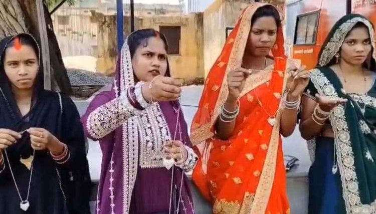 छत्तीसगढ़ में मुख्यमंत्री कन्या विवाह योजना पर लगा ‘मंगलसूत्र में मिलावट’ का तड़का!, सरकारी फाइलों में चांदी-जमीन पर गिलट, दुल्हनों ने खोल दी पोल