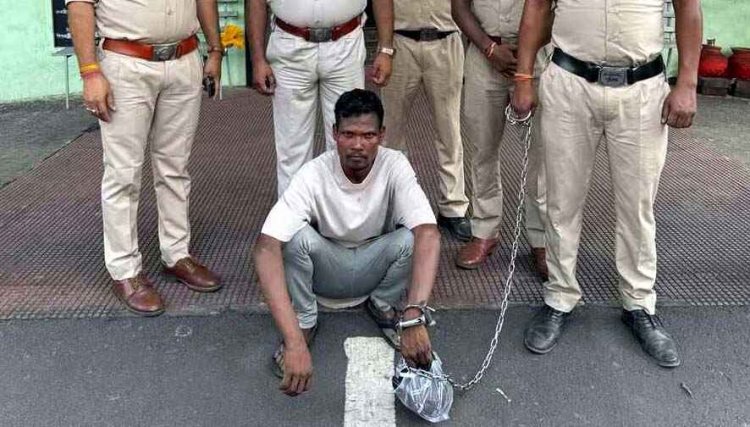 सड़क में जली हुई मिली महिला की लाश के अंधे कत्ल का खुलासा, ब्वायफ्रेंड ने गला घोंटकर उतारा मौत के घाट, शव जलाकर छिपाई पहचान, प्रेमी गिरफ्तार