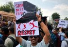 नीट पेपर लीक के खिलाफ रायपुर में भारी बारिश के बीच जोरदार प्रदर्शन, शिक्षा मंत्री धर्मेंद्र प्रधान से मांगा इस्तीफा, सोनम वांगचुक के समर्थन में लगे नारे