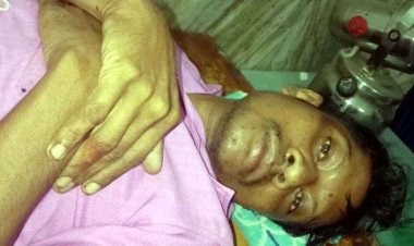 खेत जा रहे ग्रामीण पर दो भालुओं ने किया हमला, पेट, गुप्तांग और सीने में आई चोटें, परिजनों ने घायल को पुल नहीं होने से कंधे पर रख नदी पार कराया