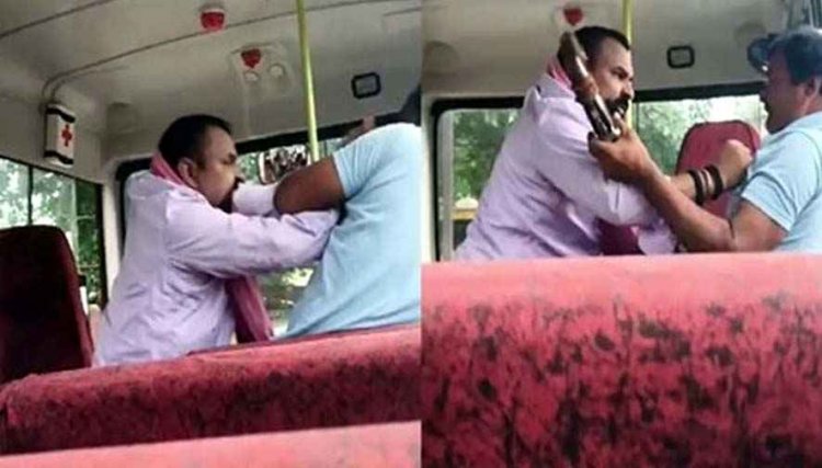 चलती स्कूल बस में चढ़कर सुरक्षा गार्ड ने ड्राइवर पर तानी बंदूक, दहशत में आ गईं छात्राएं, मची चीख-पुकार, वीडियो वायरल, पुलिस ने दर्ज किया मामला