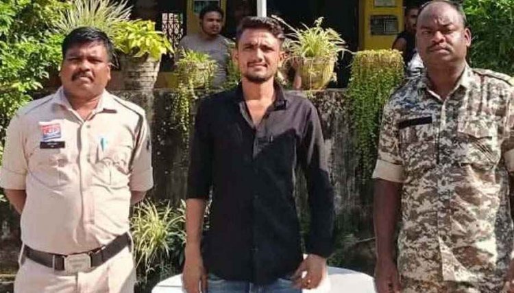मोटरसाइकिल से लगी मामूली टक्कर के विवाद ने लिया हिंसक रूप, युवक के सिर पर दे मारी कांच की बोतल, आरोपी रितिक गिरफ्तार होकर पहुंचा जेल