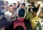 भाजपा नेता से मारपीट और लूट का आरोप, मचा बवाल, कार्रवाई नहीं होने से नाराज भाजपाईयों ने FIR की मांग को लेकर थाने के सामने दिया धरना