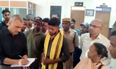 खेल मैदान की जमीन से अवैध कब्जा हटाने की मांग, युवाओं ने कलेक्टर को ज्ञापन सौंपकर लगाई इंसाफ की गुहार, धरना-प्रदर्शन की दी चेतावनी
