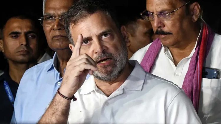 राहुल गांधी विपक्षी नेताओं समेत जन सैलाब लेकर पहुंचे सुप्रीम कोर्ट, मार्च कर 'वोट चोरी' को लेकर दाखिल की याचिका, राहुल गांधी- हमारे संपर्क में केंद्र के 200 अफसर