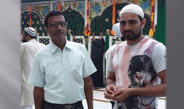 मोहम्मद शमी के दिवंगत पिता की ये तस्वीर आपको इमोशनल कर देगी 
