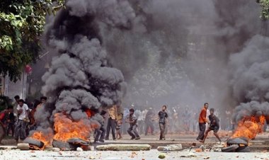 ताजा हिंसा के बाद भारत ने अपने नागरिकों से कहा, नहीं करें बांग्लादेश की यात्रा