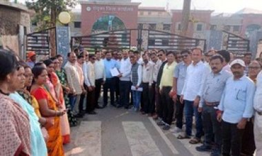 युक्तियुक्तकरण समेत कई मांगों को लेकर शिक्षक संघर्ष मोर्चा ने गरियाबंद और रायपुर में सौंपा ज्ञापन, 24 अगस्त को प्रदेश स्तरीय बैठक