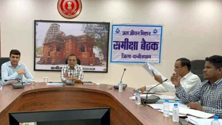 टेंडर लेने बाद काम नहीं करने पर दो ठेकेदार को किया गया ब्लैक लिस्टेड अमानत राशि राजसात करने की दी गई चेतावनी