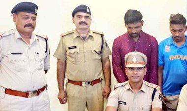 रायपुर में सिविल लाइन क्षेत्र में ई-रिक्शा लूटने वाले 2 आरोपी गिरफ्तार, एक फरार, आरोपियों से ऑटो बरामद, जांच में जुटी पुलिस